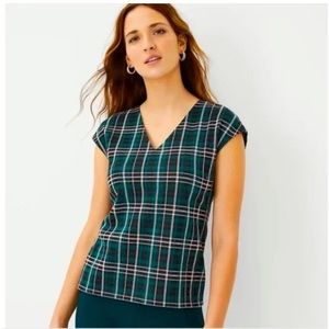 Ann Taylor V Neck Ponte Knit top